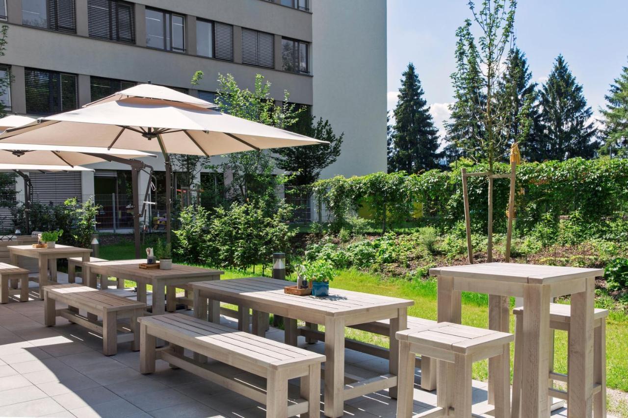 Готель Courtyard By Marriott Oberpfaffenhofen Munich South Ґільхінґ Екстер'єр фото